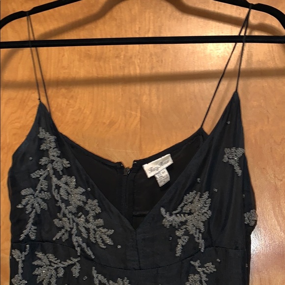 Hand- beaded dress - Picture 3 of 6